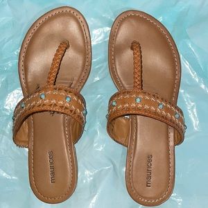 Maurices. Sandals, size 8.